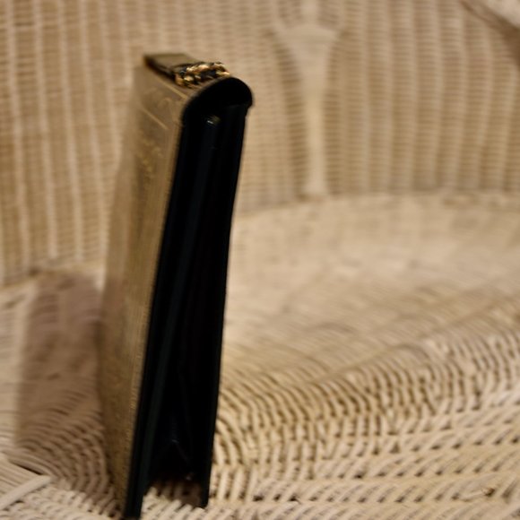 Host Pick 🥂 Italian Leather Clutch Purse - Picture 6 of 7